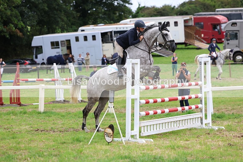 3E7A8523 - Class 8: Senior Foxhunter/1.20m open