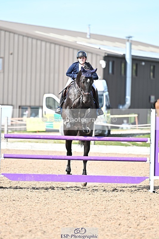 251001-144040-00471 - Cls 6 Foxhunter and 1.20m Open