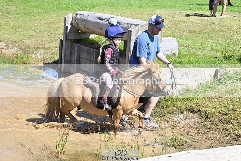 240728B-111516-01292 - Gemma's Group XC
