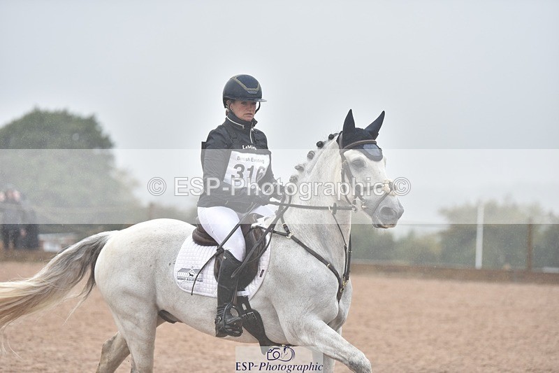 250830-141410-03525 - G-316-Holly.Horton