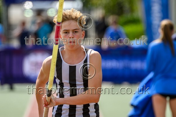 Age25SAT-925929 - Field Male