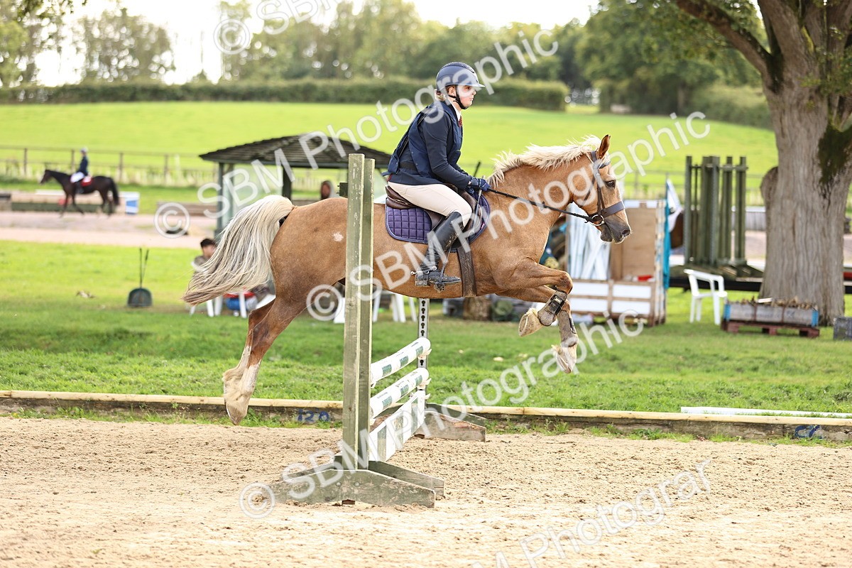 SBM_48016 - J9 - Junior Pony 70cm Championship