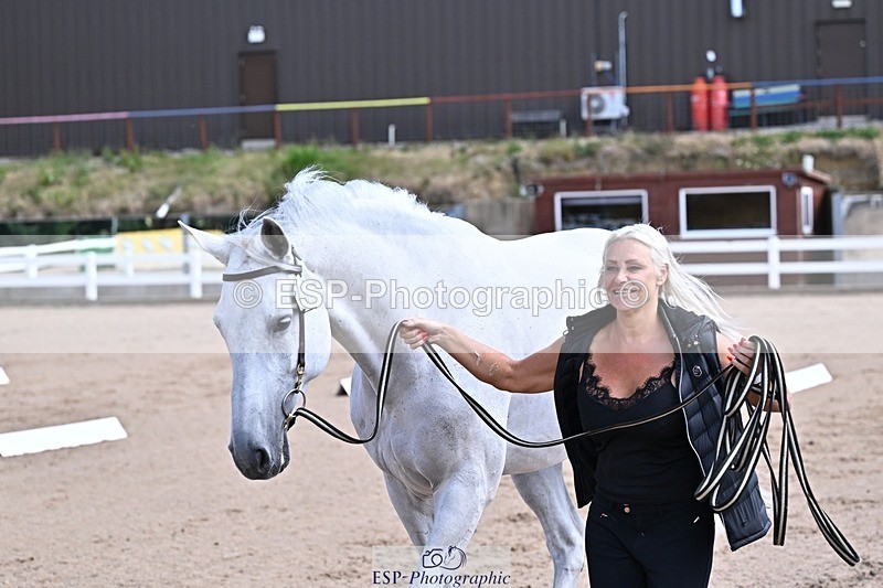 250716-124511-00149 - Trot Up 12.30 to 1.30