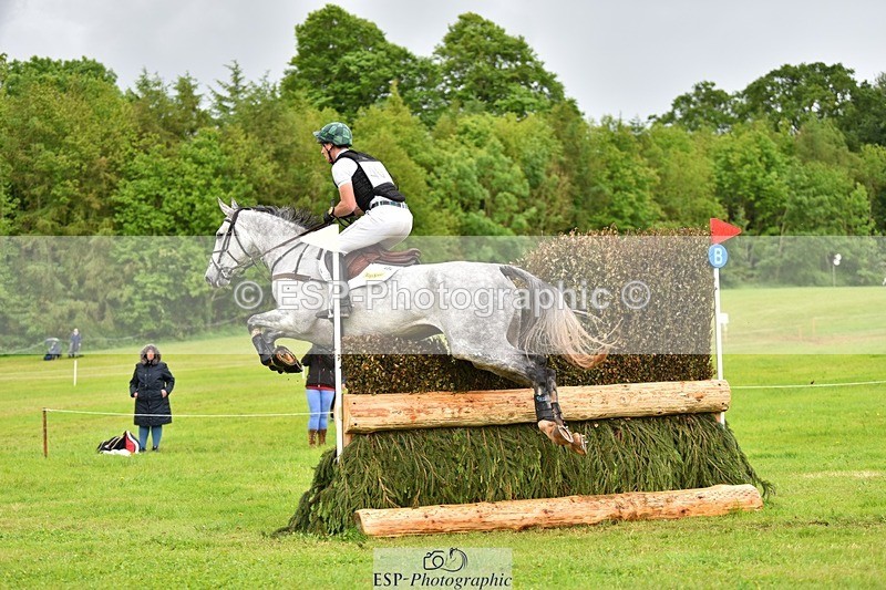 240526-124424-21670 - 404-DEERPAIRC_REVELRY-Max_Warburton