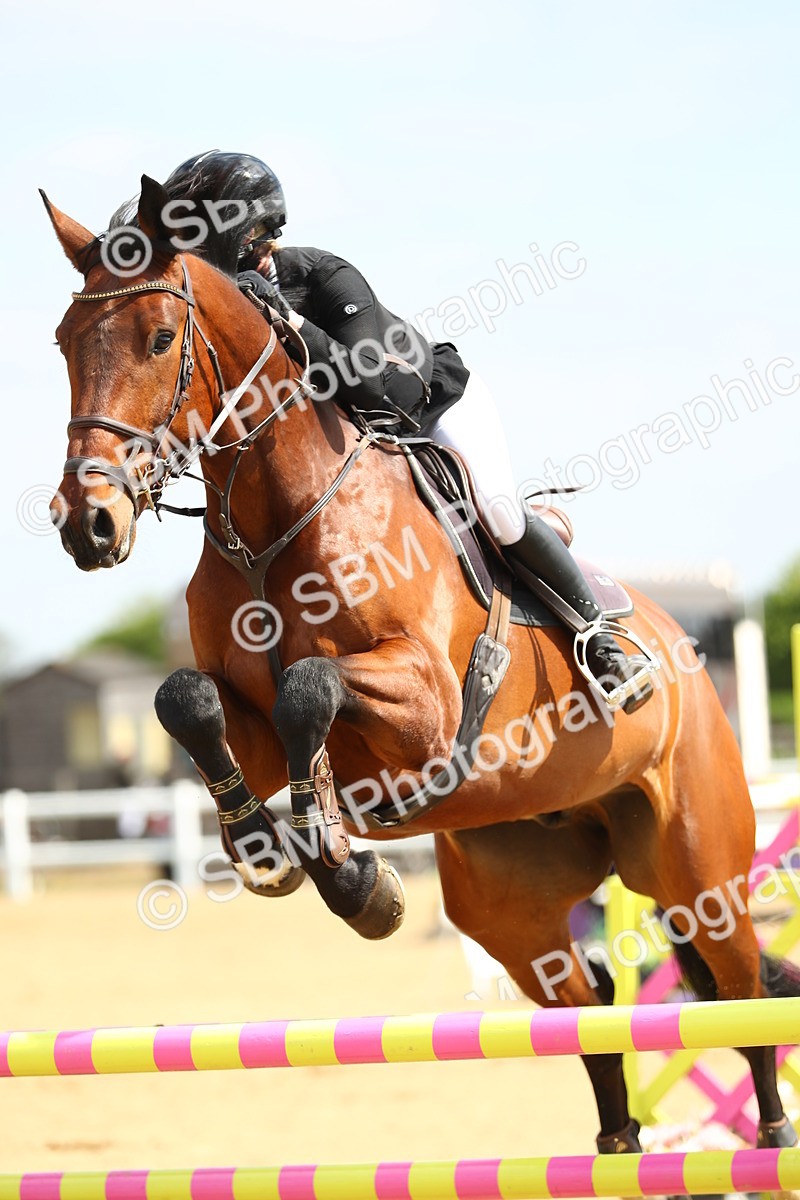 SBM_001242 - Class 4 - Senior Newcomers 1.10m