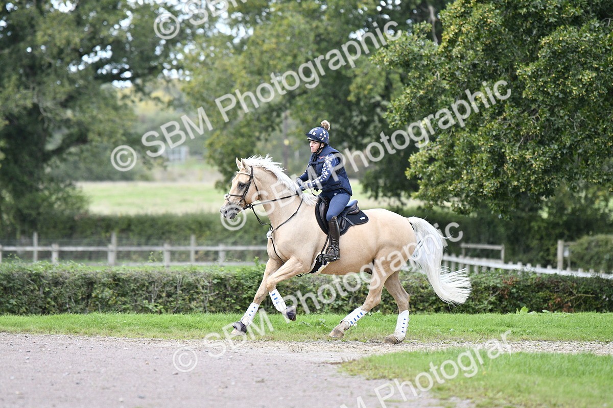 SBM_21701_E9 - Eventers Challenge 60cm Challenge - Clare Blakey