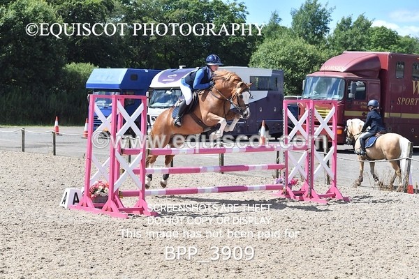 BPP_3909 - CLASS 8 SAT Springboard 128cm/ 138cm Restricted Handicap