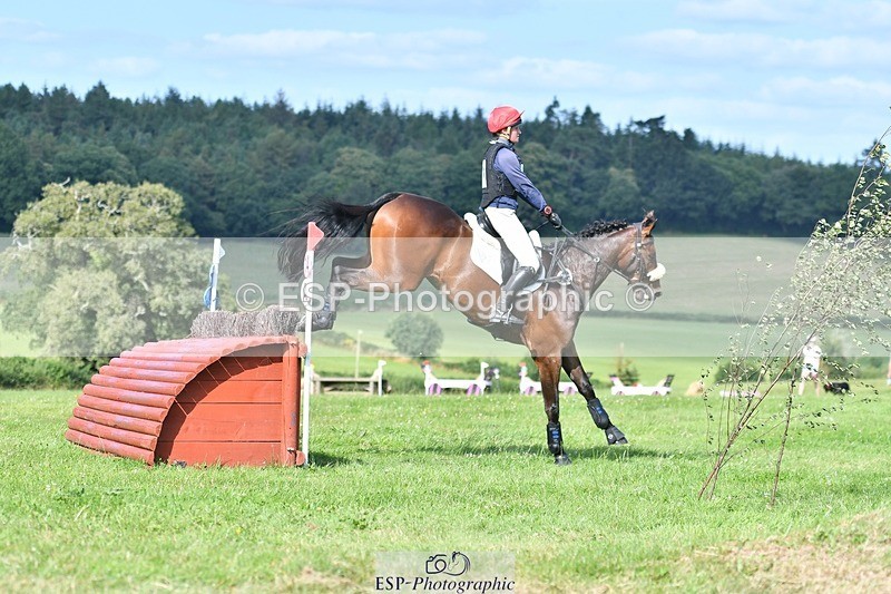 240803-164354-09793 - 271-Rosie_Bradley-Hole-OUT_OF_THE_BLUE_XIV