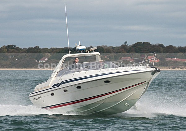 111009 SUNSEEKER MARTINIQUE IMG_5612 - Motorboats - Open