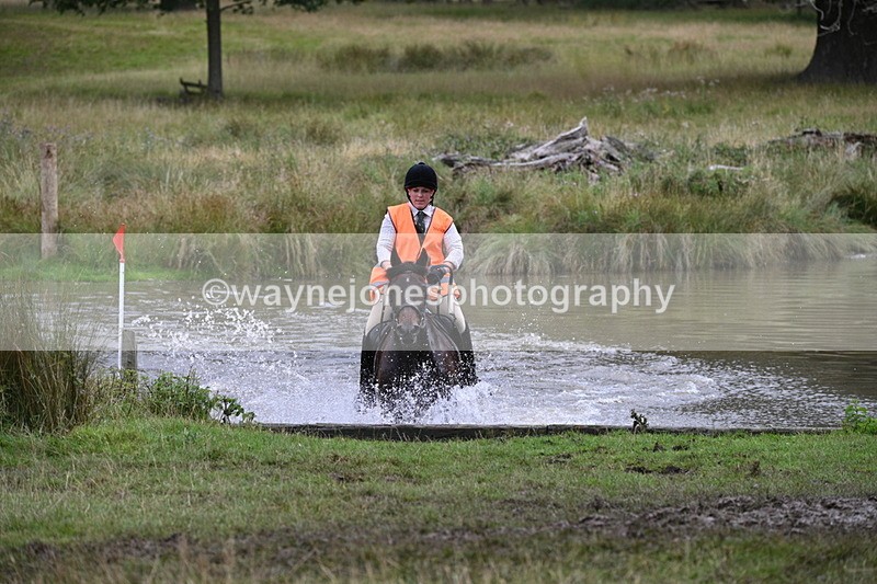 WJ7_5820 - Time at Water 14:54 to 15:14