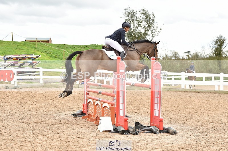 240403A-135548-00668 - Cls 4 Newcomers and 1.10m Open