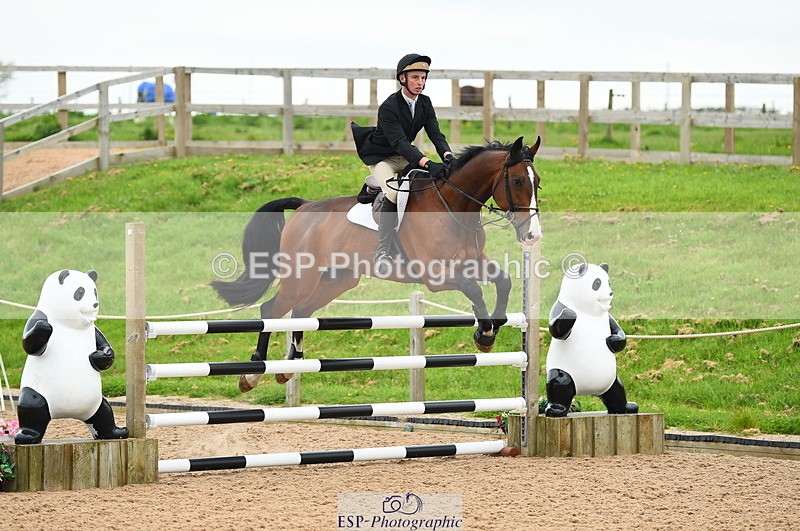 230504A-095156-00462 - Cls 8 Snr Foxhunter