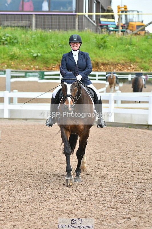 230511A-144308-00983 - BD Cls 14 Adv Medium 98