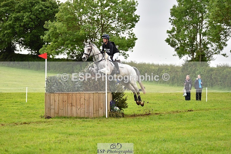 240526-132936-22585 - 421-ASK_FOR_MANCHIER-Tom_Jackson