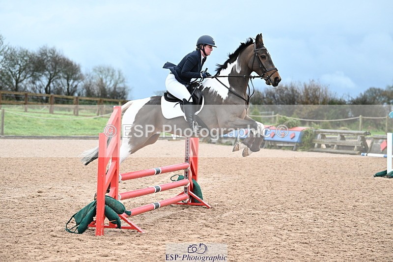 231203A-100231-00313 - Cls 14+15 Club and Schools 70cm