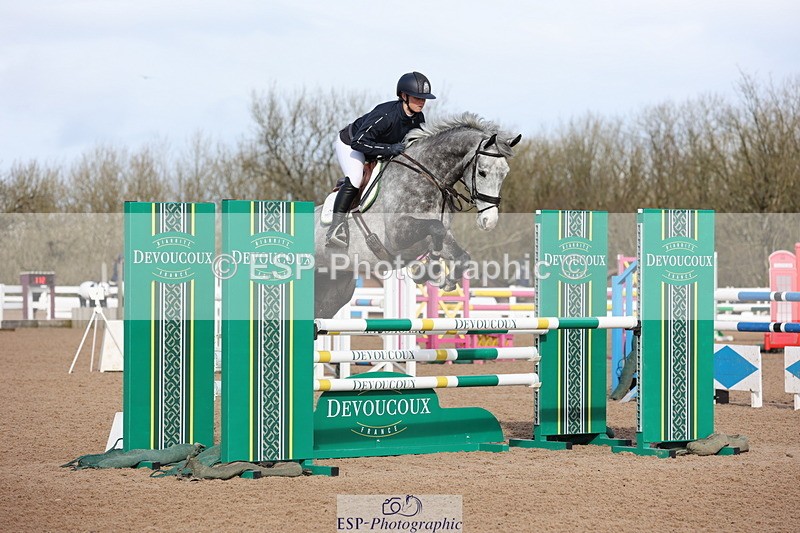 240223A-115506-00993 - Cls 4 Snr 1.05m Open