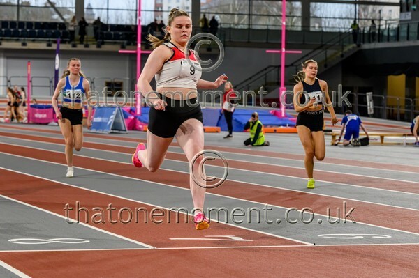 AgeInd25SAT-917854 - Track Female Set One