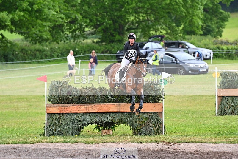 250524A-123704-10624 - B-352-Samantha.Lissington-MALIBU.TS