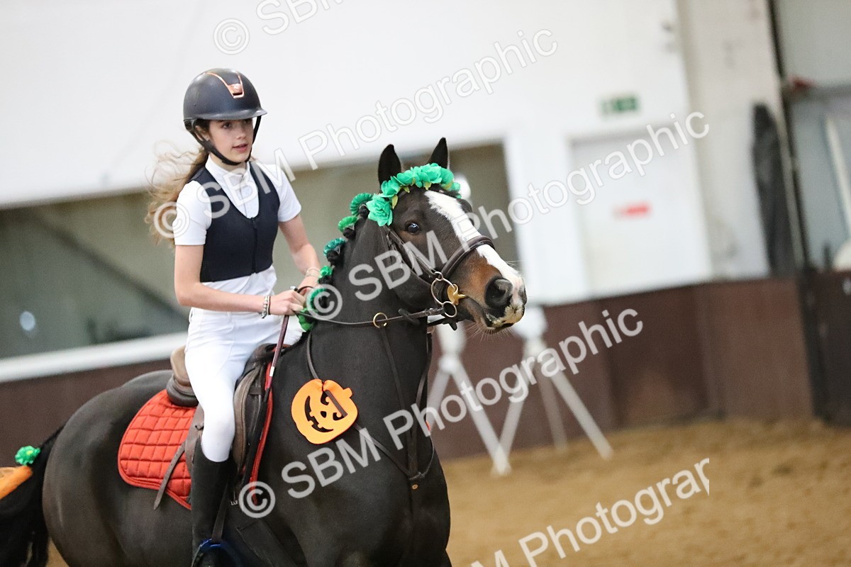 SBM_001904 - Class 3 - Horse & Hound