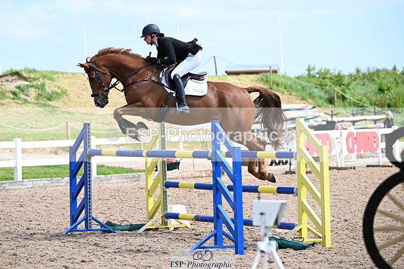 240605A-153758-00918 - Cls 5 Foxhunter and 1.20m Open