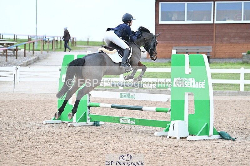 231119A-143207-06118 - Sun Cls 9 National 1.15m