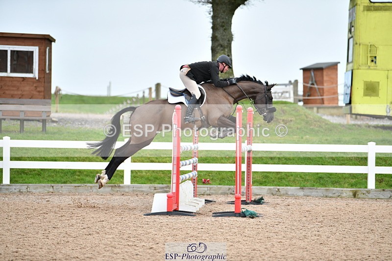 240124A-121820-00405 - Cls 3 Newcomers & 1.10m Open