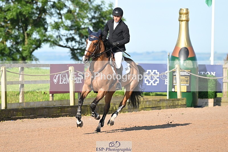 240719A-080620-09180 - Cls 18, 1 Star Gold Tour 1.35m