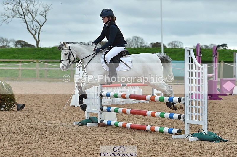 231119A-125750-05835 - Sun Cls 25 Stepping Stones 128cm & 138cm