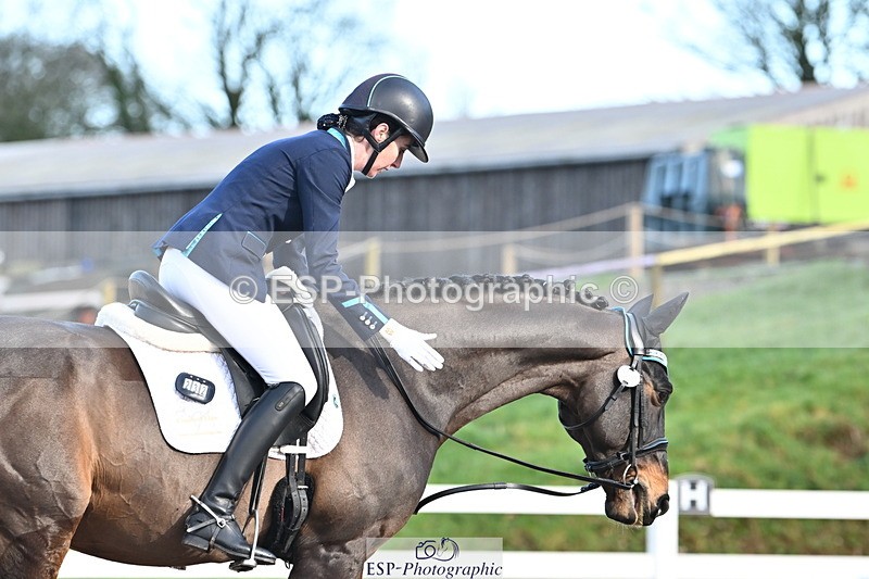 240218A-105901-05765 - 232-Alys.Matravers-VORVASHILL.VERTIGO