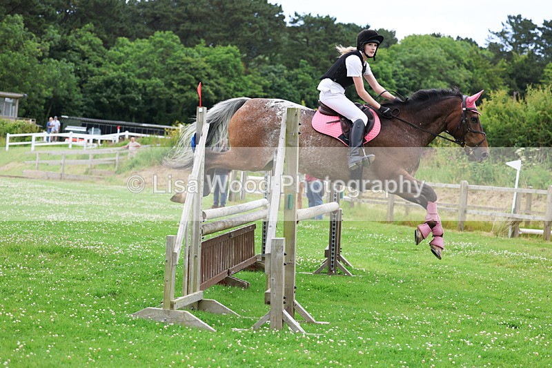 3E7A3659 - Class 6: Hawkins Motors Senior 1.00m Derby