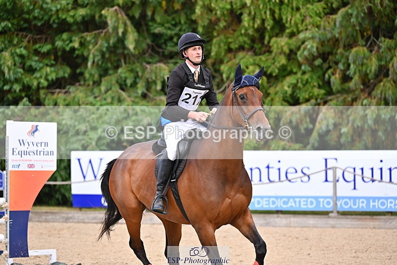 250802A-154306-06406 - E-212-Neil.Roberts-SUMMER.SOLSTICE