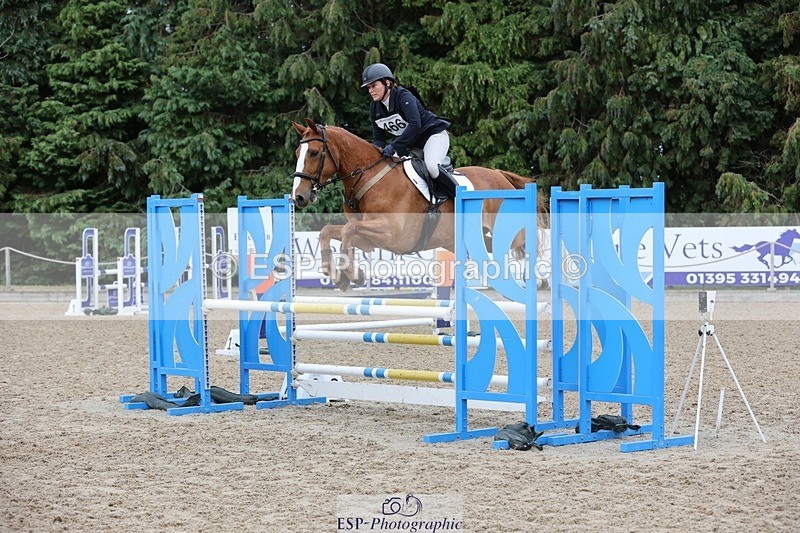 250803A-104753-10533 - K-466-Emily.R.Vincent-GOLDEN.HEART.BREAKER