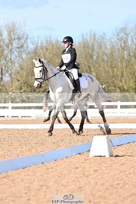 240324A-145703-04119 - Novice 27, 14.30 to 15.25