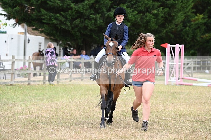 WJ6_9423 - Class 12 Minimus Jumping 45cm