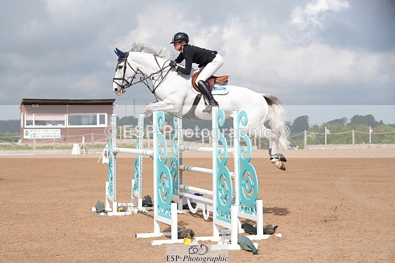 260508-101431-04807 - Cls 12 Snr Foxhunter