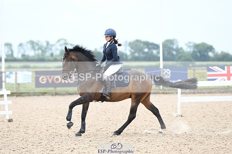 250807-114319-00754 - 1m Round 1