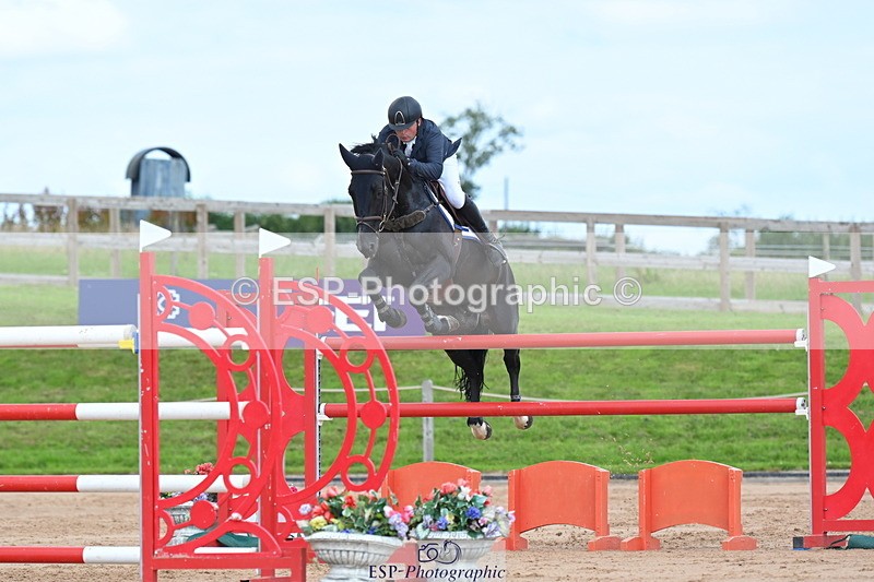 230721A-155027-07450 - Cls 10, 2 Star Big 1.45m Start to break