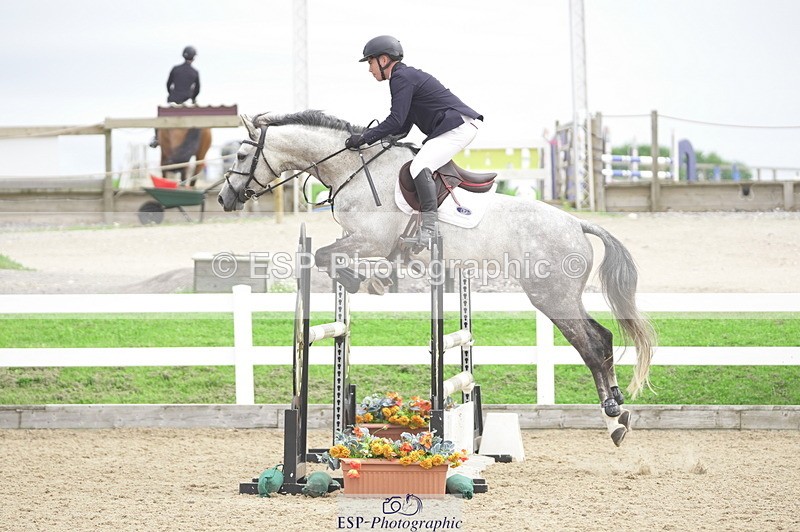 230810A-135552-02560 - Cls 4 1.05m Amateur Quali