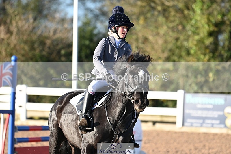 241026A-101324-00081 - SAT Cls 3 Pony Intro 70cm