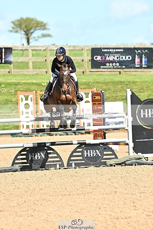 250416-150014-01560 - Cls 6 Foxhunter and 1.20m