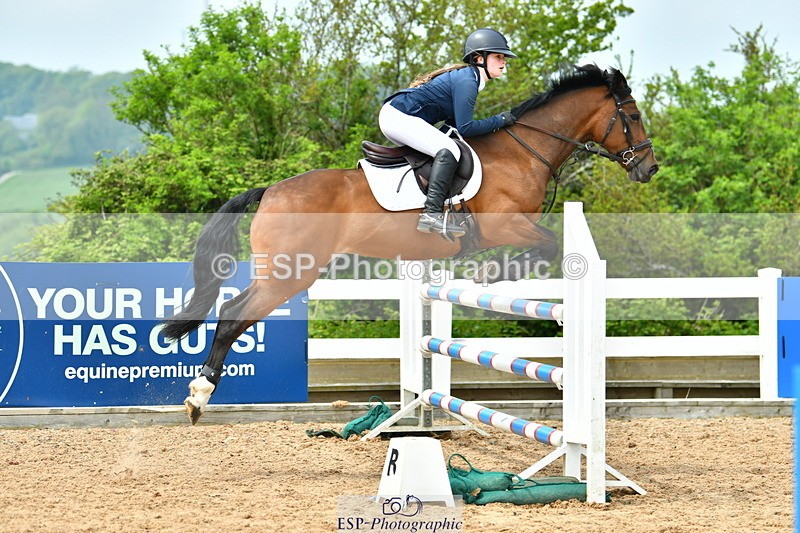 230514A-132025-02937 - Cls 25 Pony Foxhunter & 1.10m Open