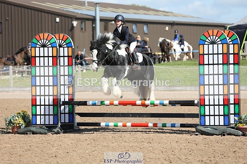 250504-101425-01877 - Cls 1 Pony Intro 70cm