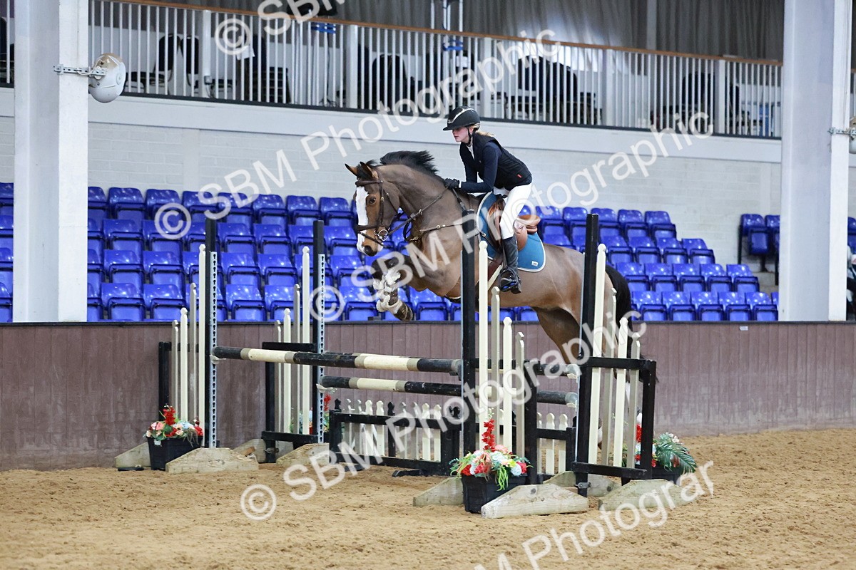 SBM_007745 - Class 24 - Nupafeed Supplements Senior Discovery/ 1m Open