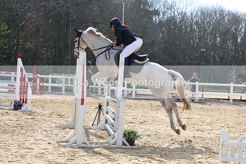 3E7A6687 - Class 4: Senior British Novice/90cm open