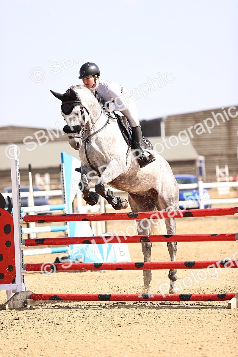 SBM_006990 - Class 13 - Senior Newcomers - 1.10m