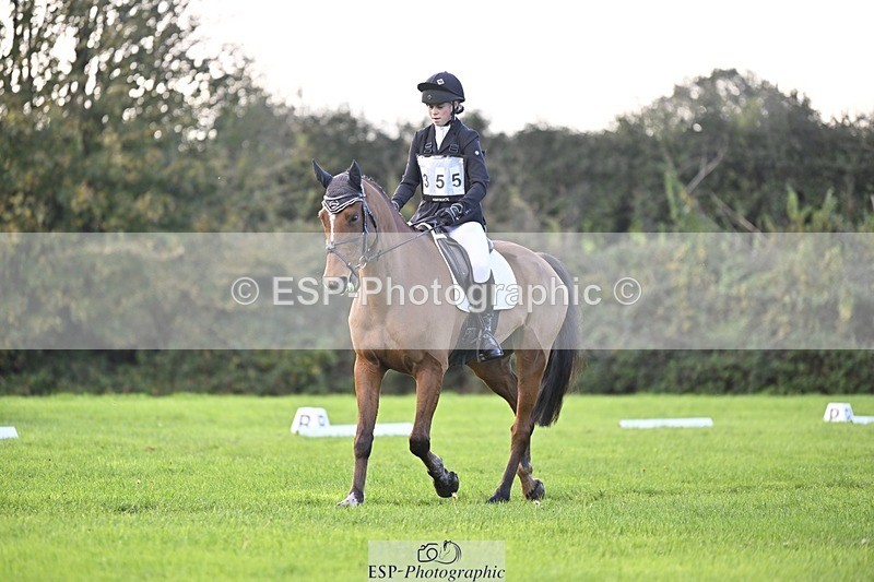 241025-095401-05651 - 355-Esther.Cook-GRANDISSIMO