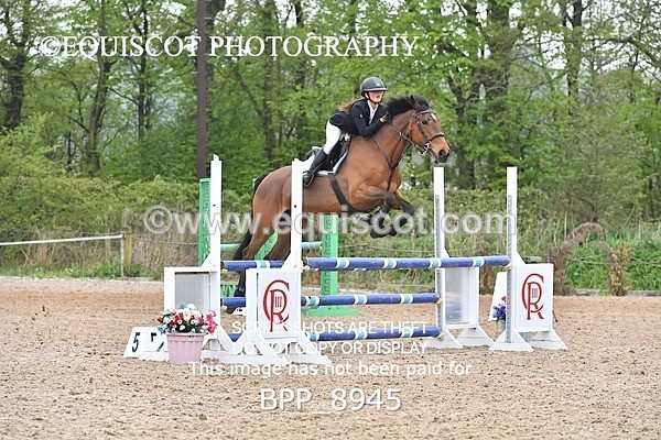 BPP_8945 - CLASS 26 SUN Senior Discovery/ 1m Open