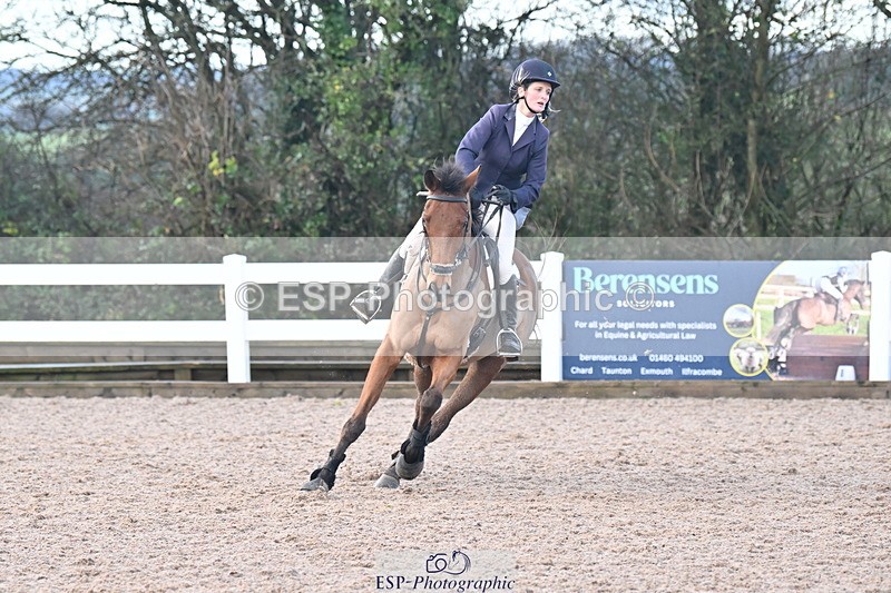 231210A-123152-02456 - Cls 19 Snr 1.05m Open