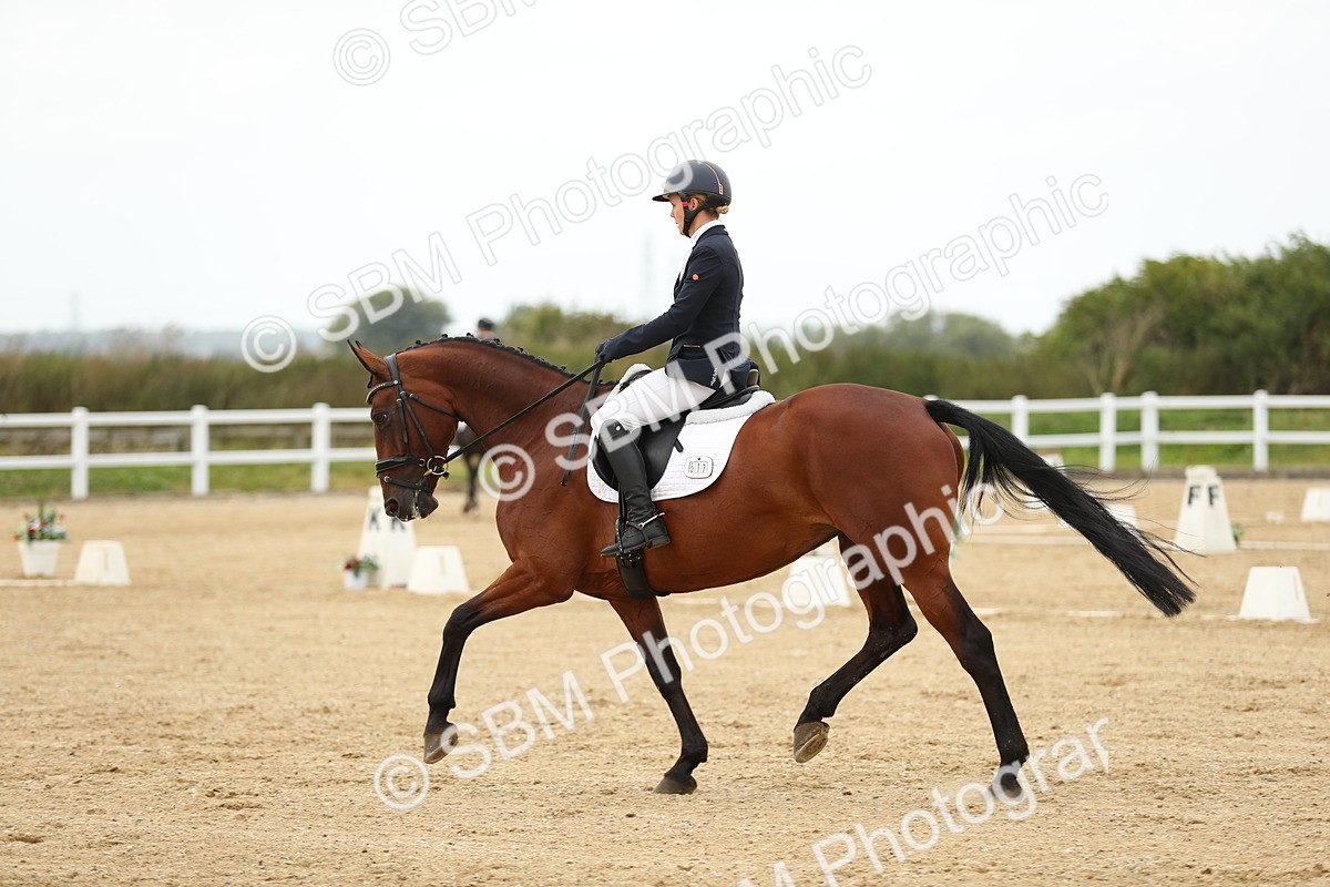 SBM_017665 - Class 13 - Novice 23 - 14.27-15.16