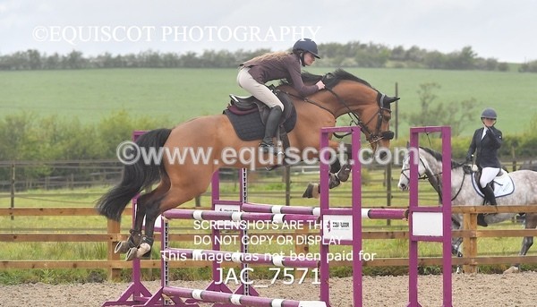 JAC_7571 - CLASS 14  Senior Newcomers/ 1.10m Open
